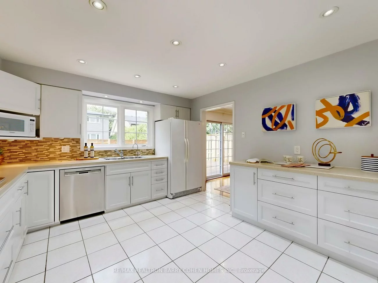 69, Tanbark, Banbury-Don Mills, Toronto