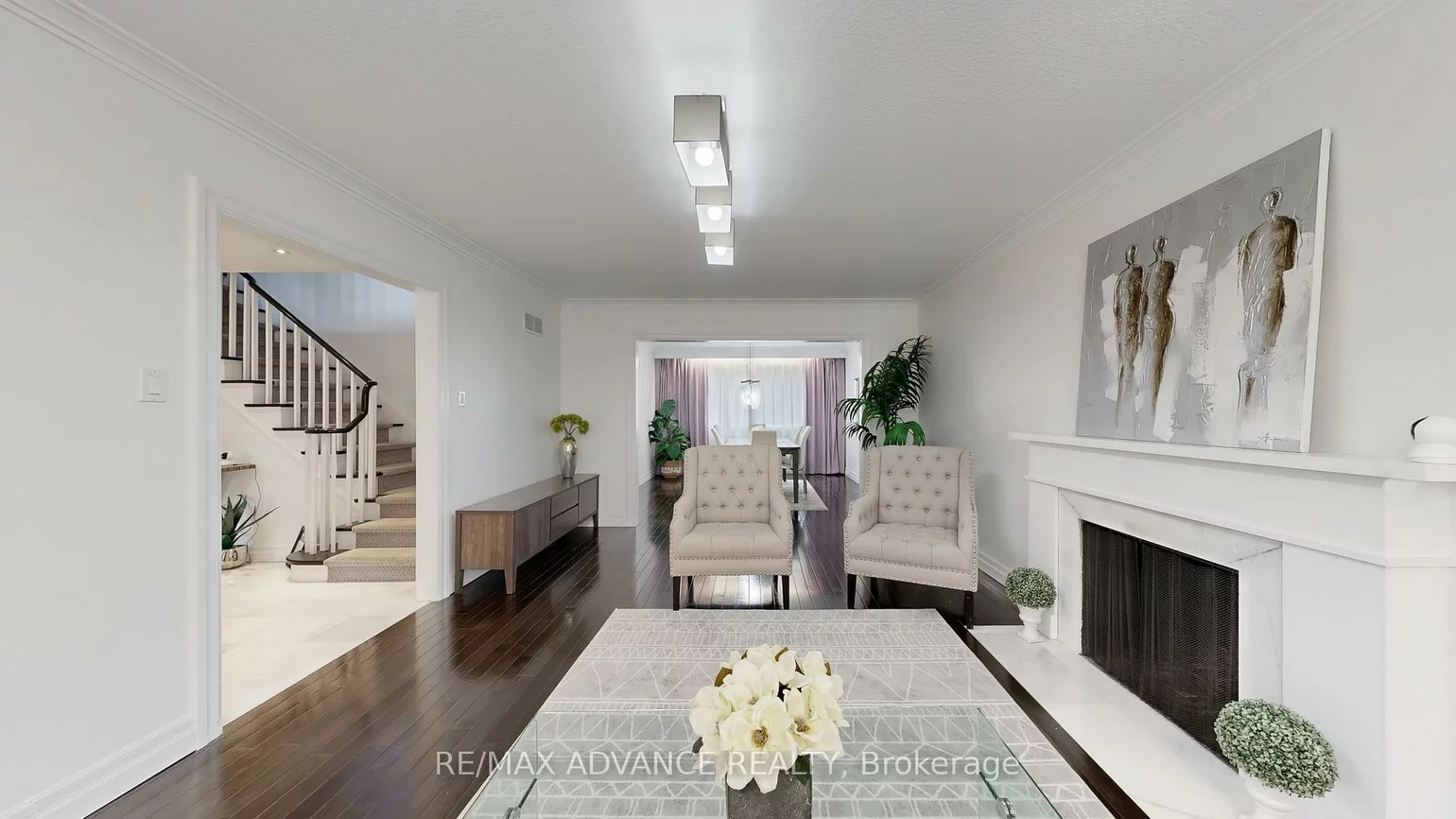 9, Carluke, St. Andrew-Windfields, Toronto