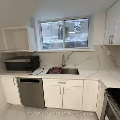 31, Wyvern, Bayview Woods-Steeles, Toronto