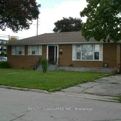 11, Muirkirk, Willowdale West, Toronto