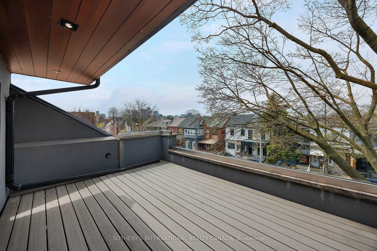 121, Markham, Trinity-Bellwoods, Toronto