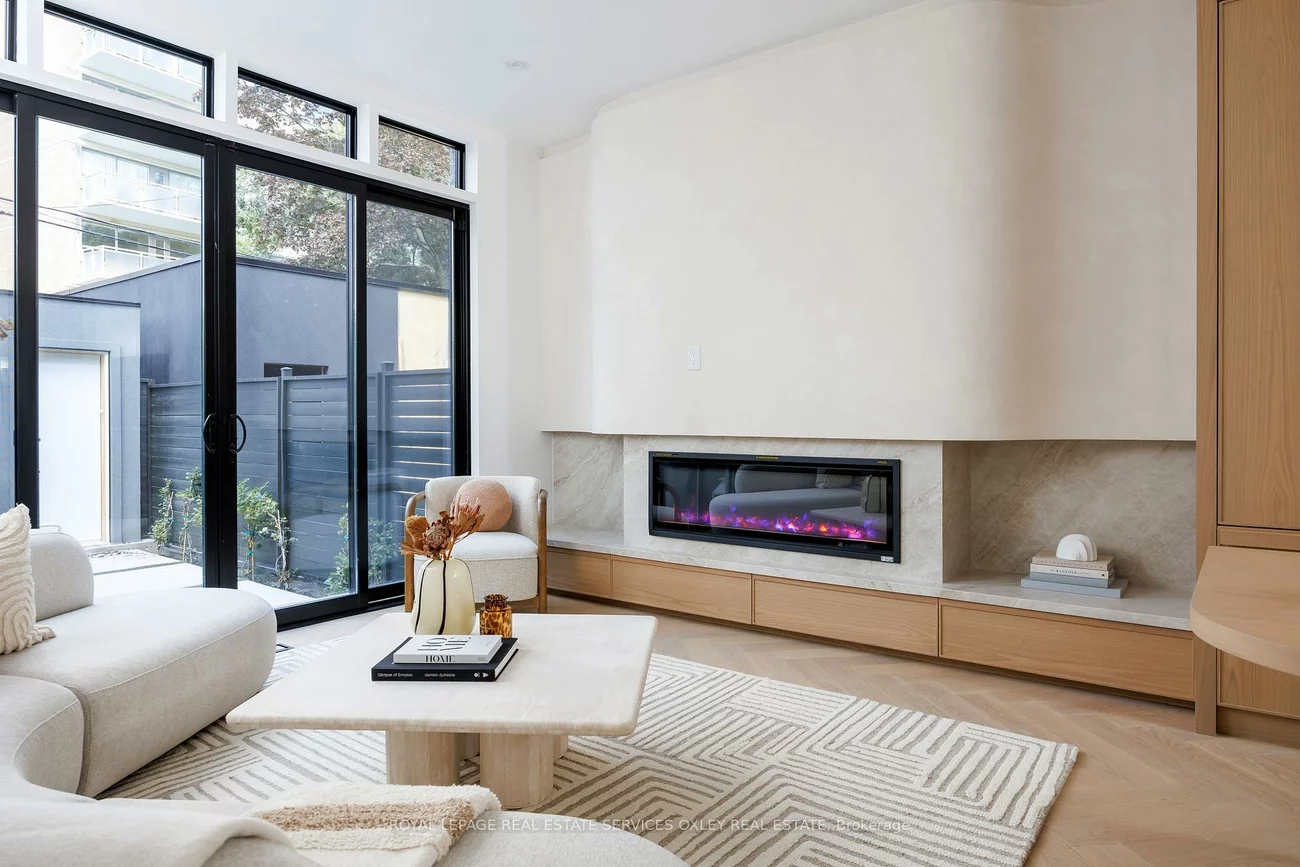 20A, Gormley, Yonge-St. Clair, Toronto