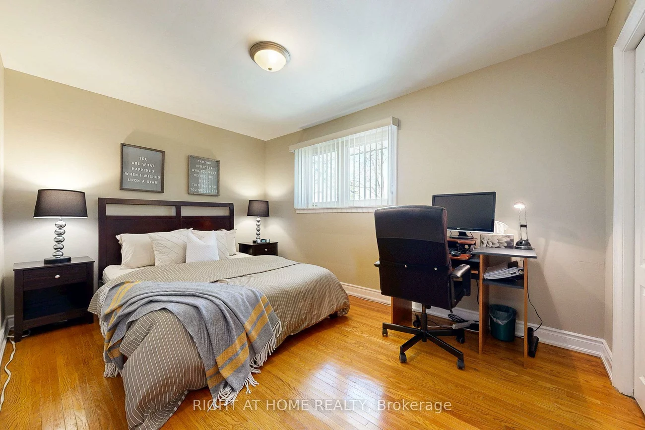 5, Robinter, Newtonbrook East, Toronto