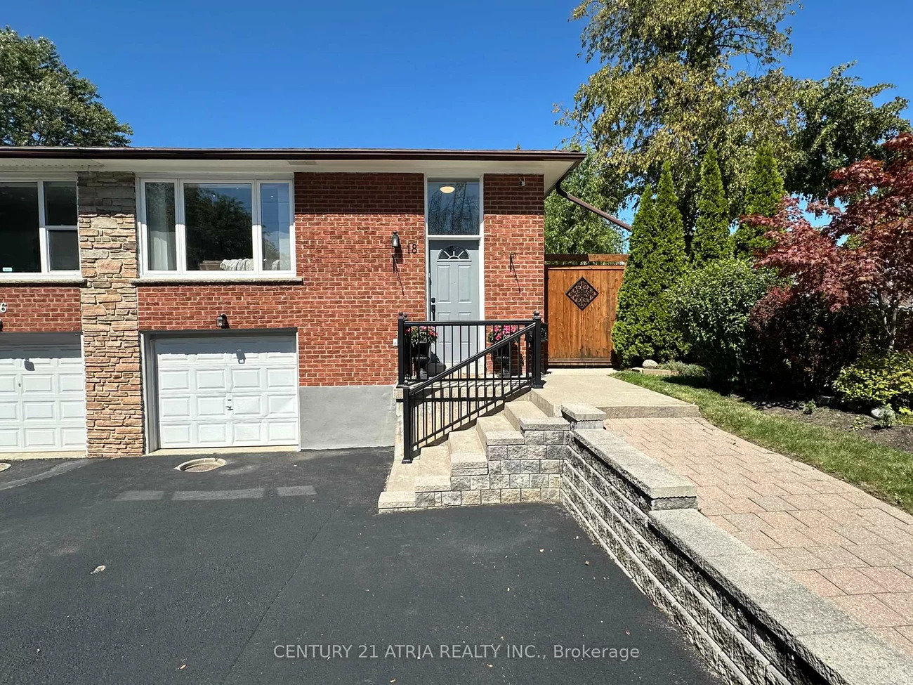 18, Reiber, Bayview Woods-Steeles, Toronto
