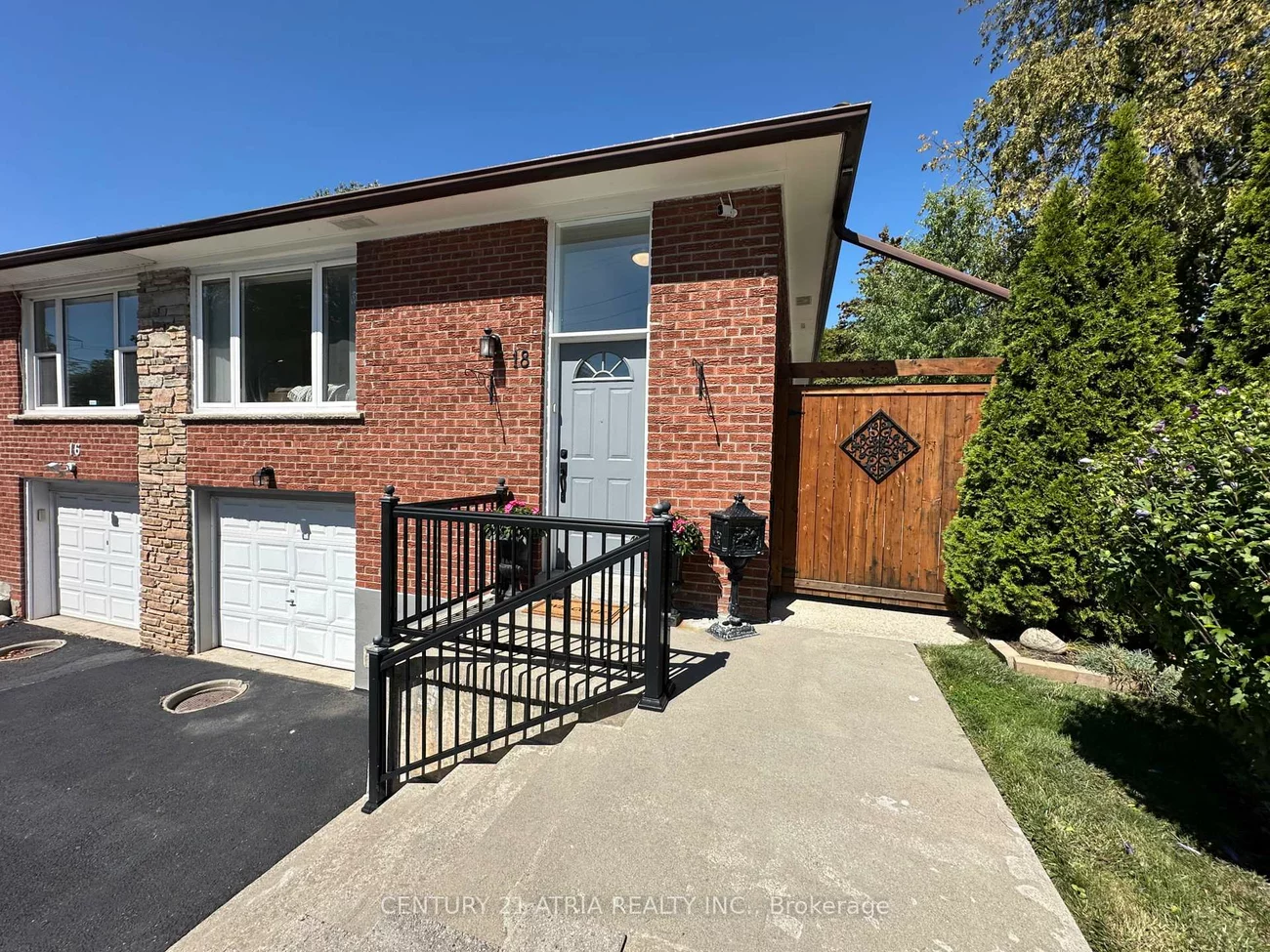 18, Reiber, Bayview Woods-Steeles, Toronto