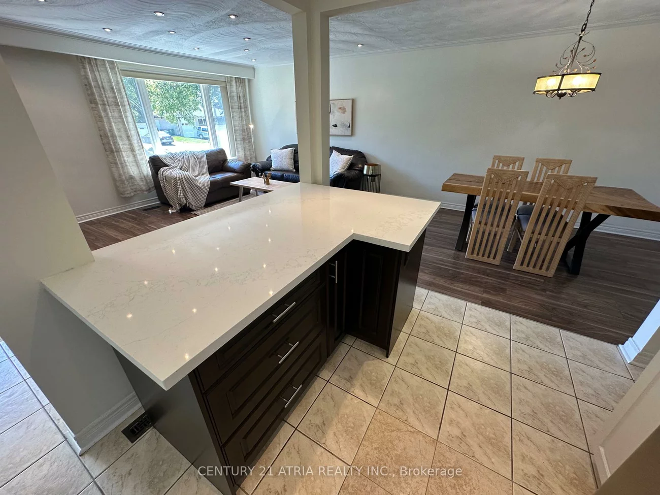 18, Reiber, Bayview Woods-Steeles, Toronto