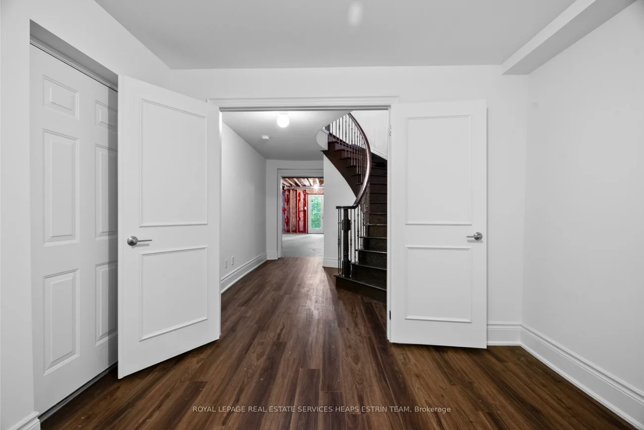 42, True Davidson, Leaside, Toronto