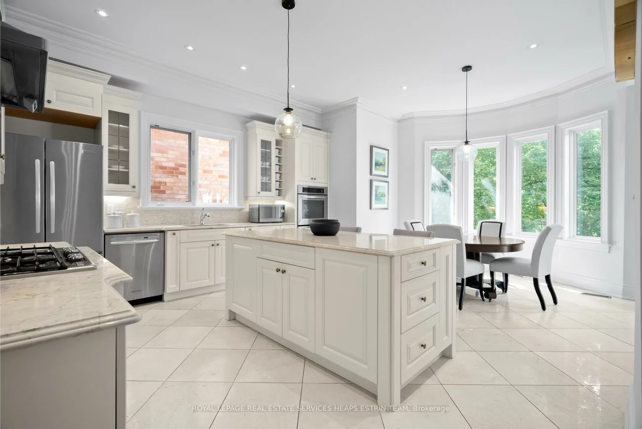 42, True Davidson, Leaside, Toronto