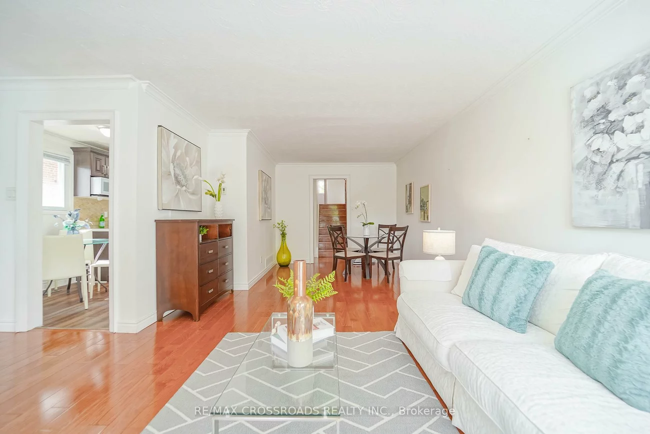 8, Topaz, Bayview Woods-Steeles, Toronto