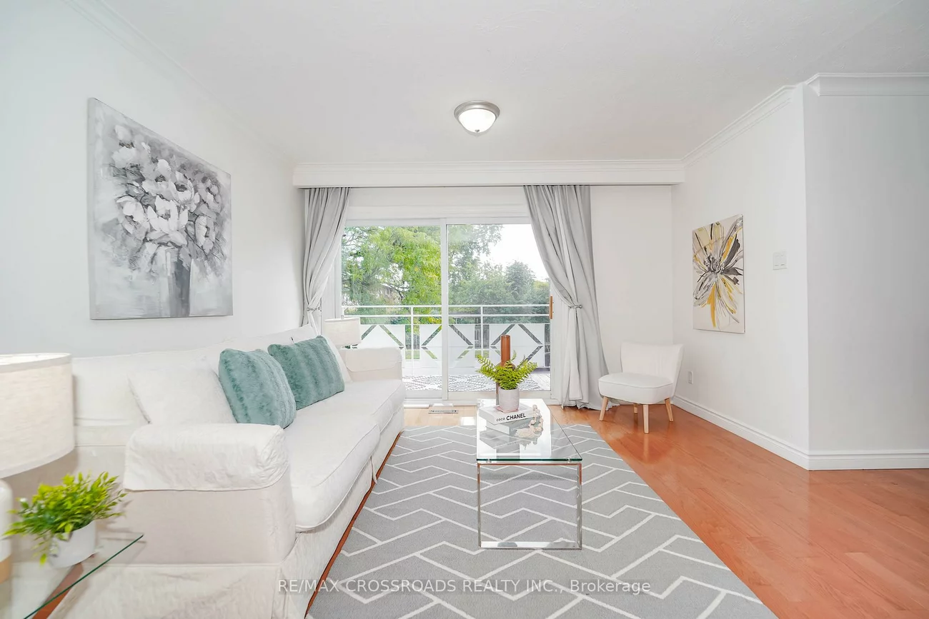 8, Topaz, Bayview Woods-Steeles, Toronto
