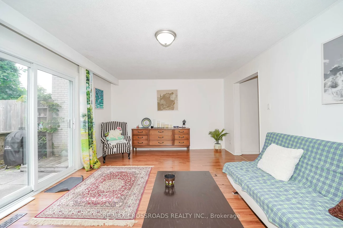 8, Topaz, Bayview Woods-Steeles, Toronto