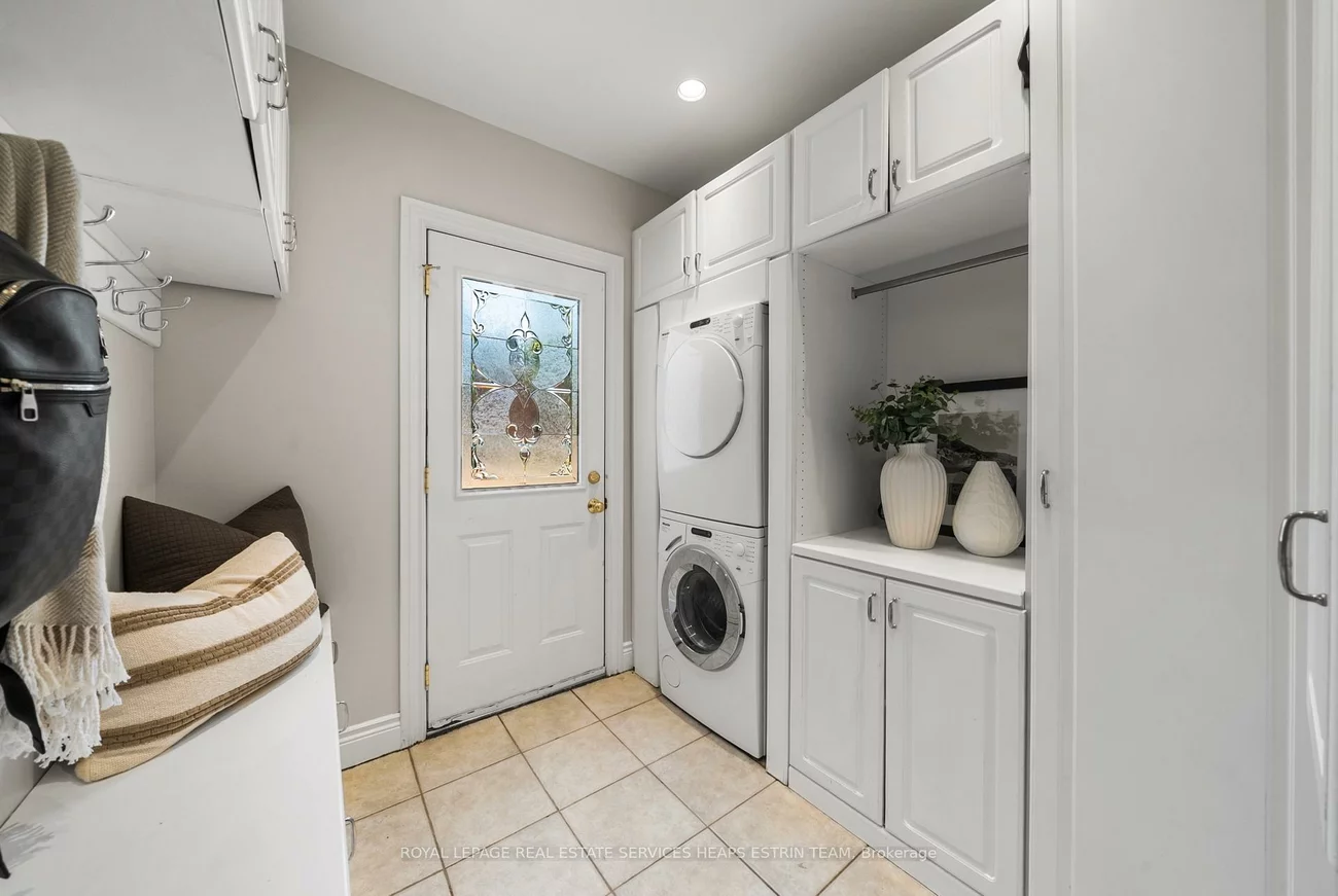 43, Randolph, Leaside, Toronto