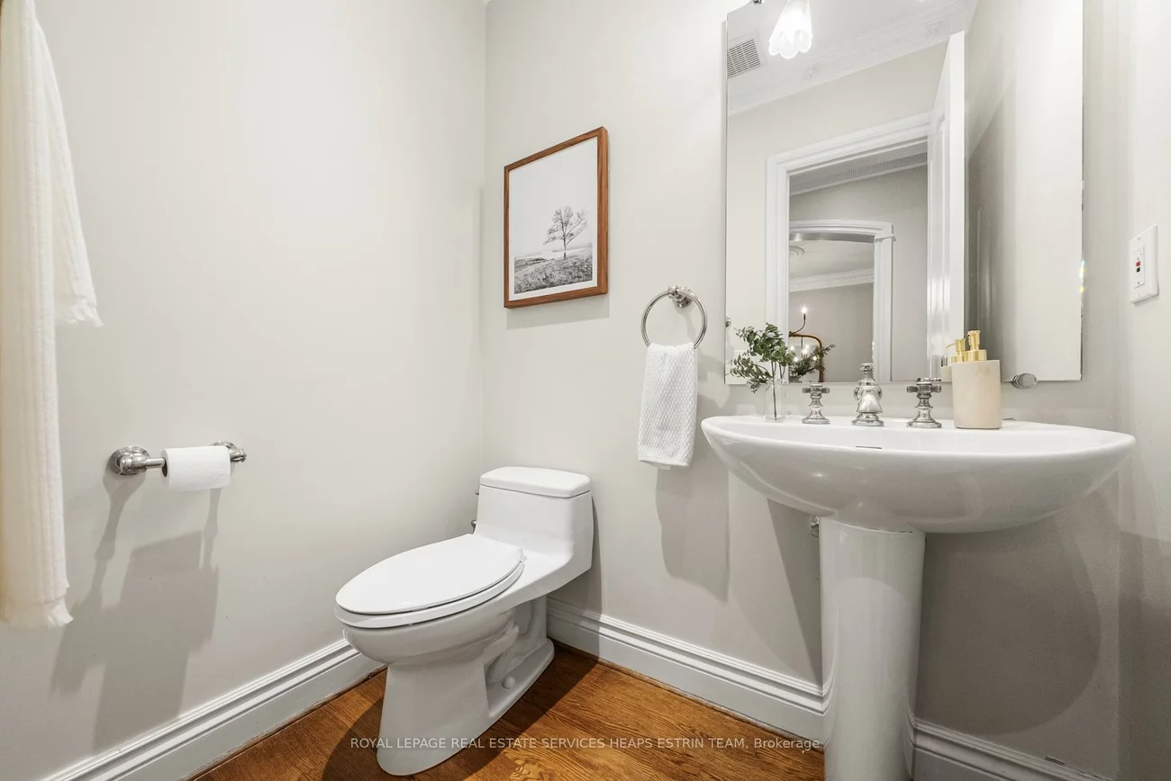 43, Randolph, Leaside, Toronto