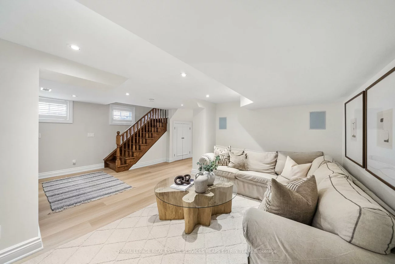 43, Randolph, Leaside, Toronto