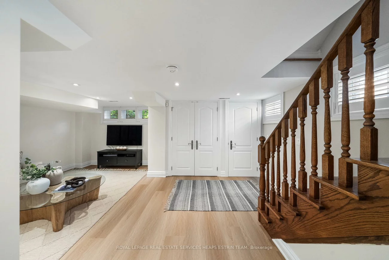 43, Randolph, Leaside, Toronto
