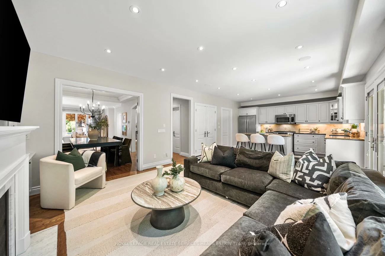 43, Randolph, Leaside, Toronto