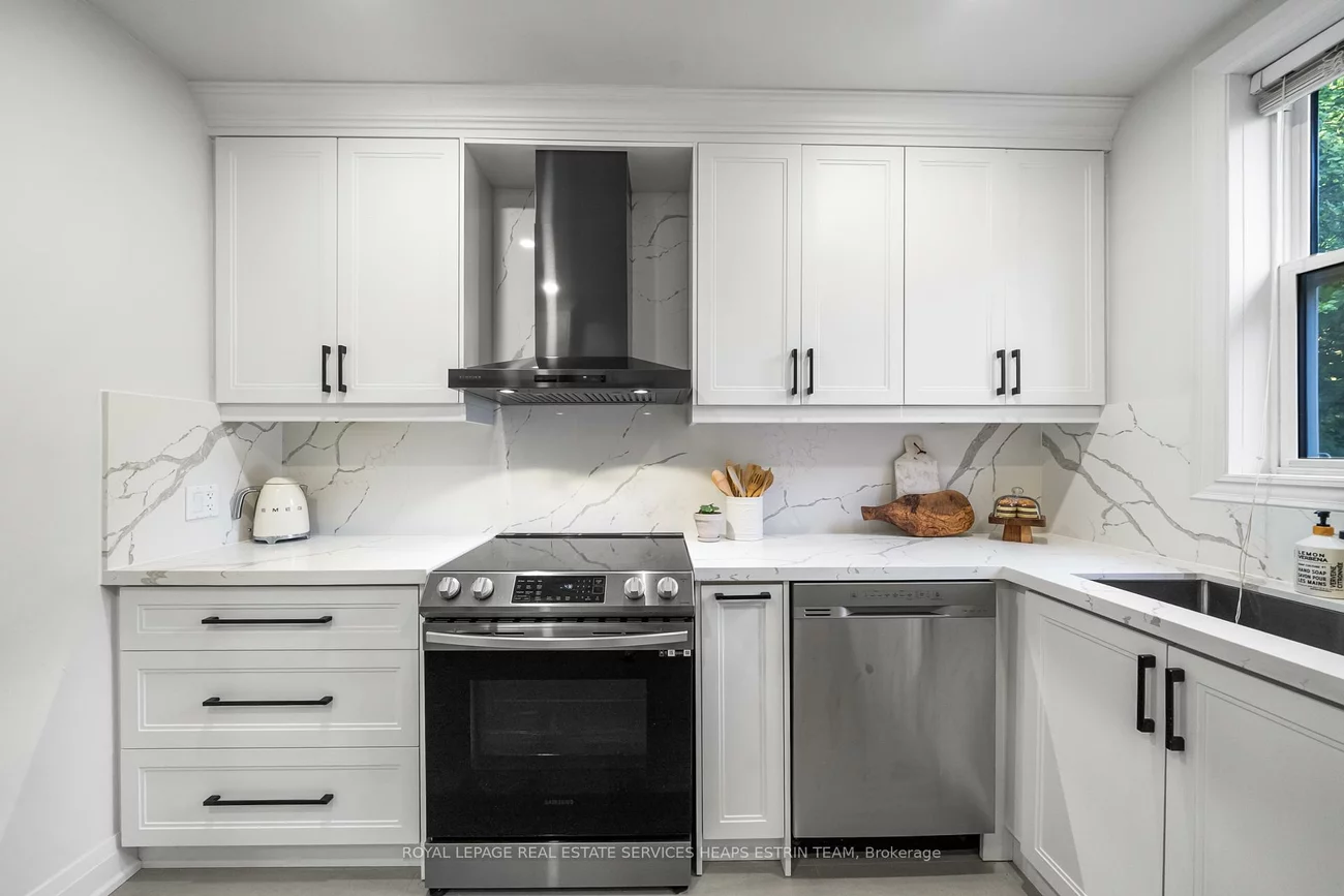212, York Mills, St. Andrew-Windfields, Toronto