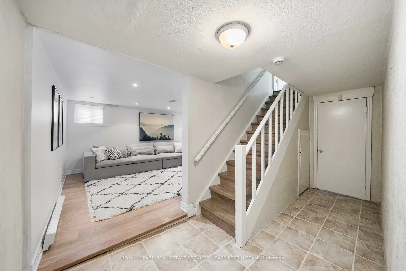 212, York Mills, St. Andrew-Windfields, Toronto
