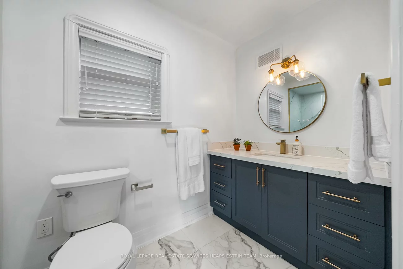 212, York Mills, St. Andrew-Windfields, Toronto