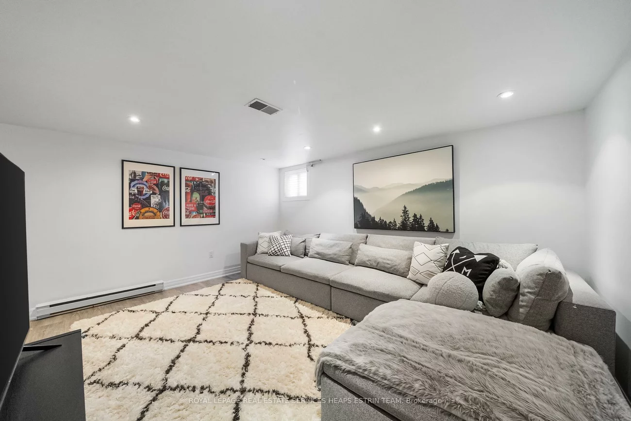 212, York Mills, St. Andrew-Windfields, Toronto