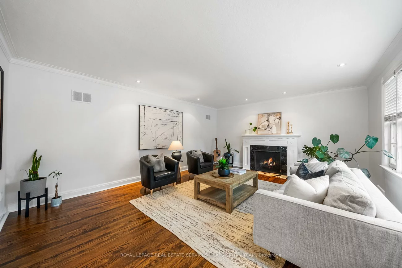 212, York Mills, St. Andrew-Windfields, Toronto
