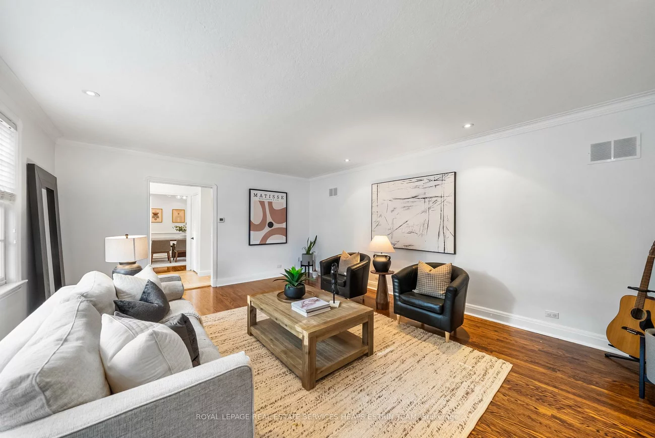 212, York Mills, St. Andrew-Windfields, Toronto