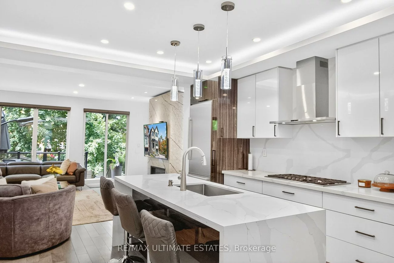 46, Franklin, Lansing-Westgate, Toronto