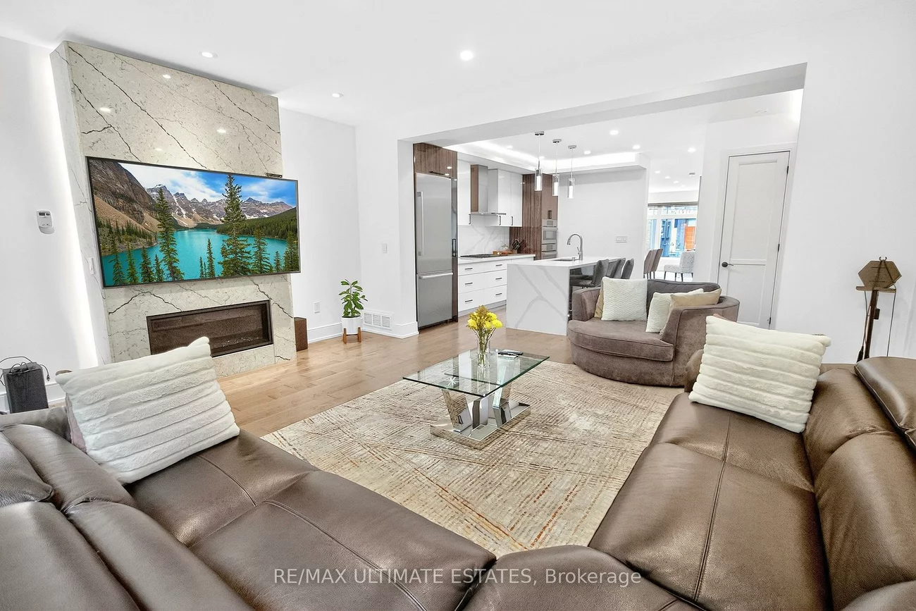 46, Franklin, Lansing-Westgate, Toronto