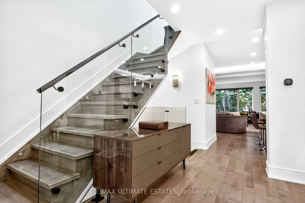 46, Franklin, Lansing-Westgate, Toronto