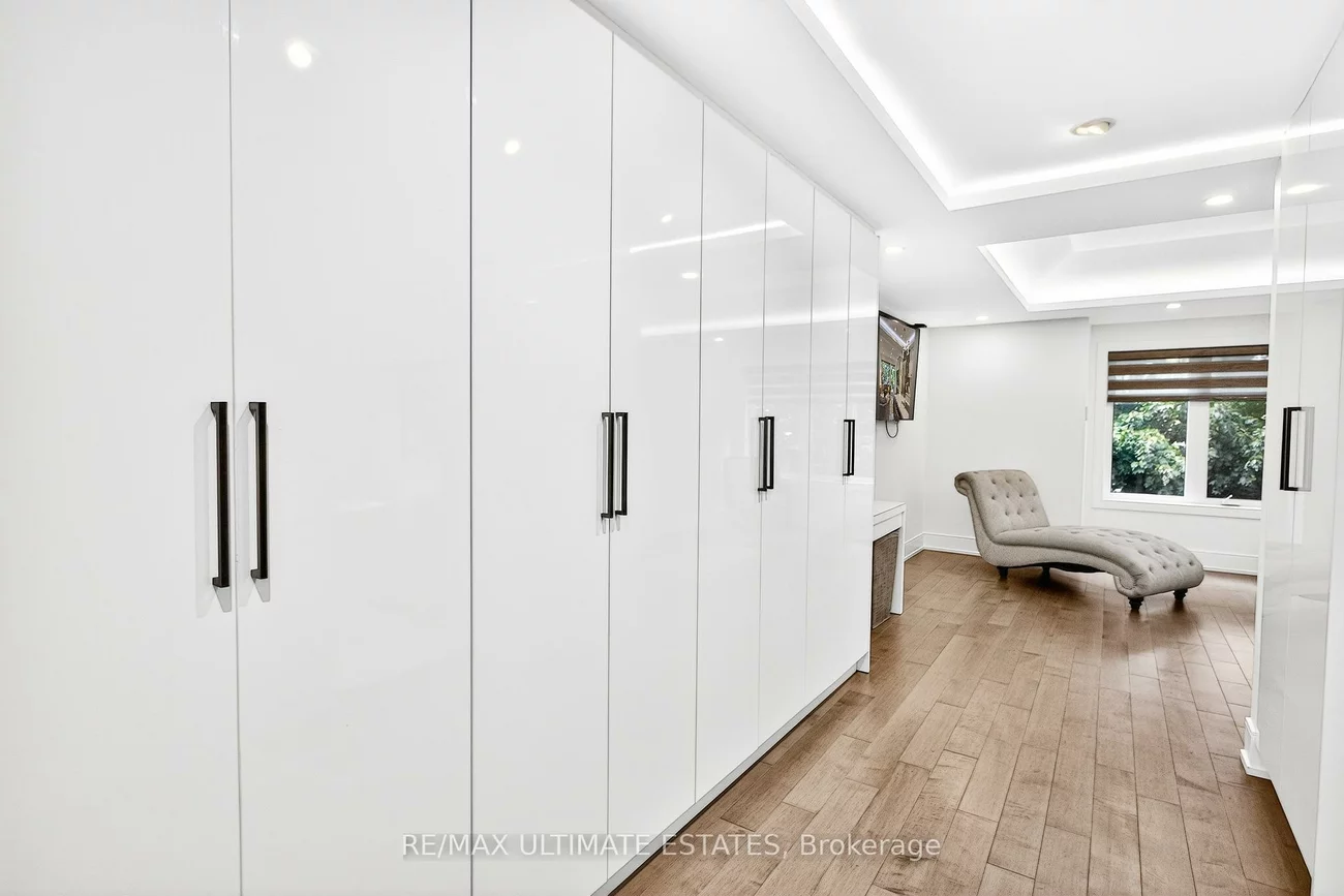 46, Franklin, Lansing-Westgate, Toronto