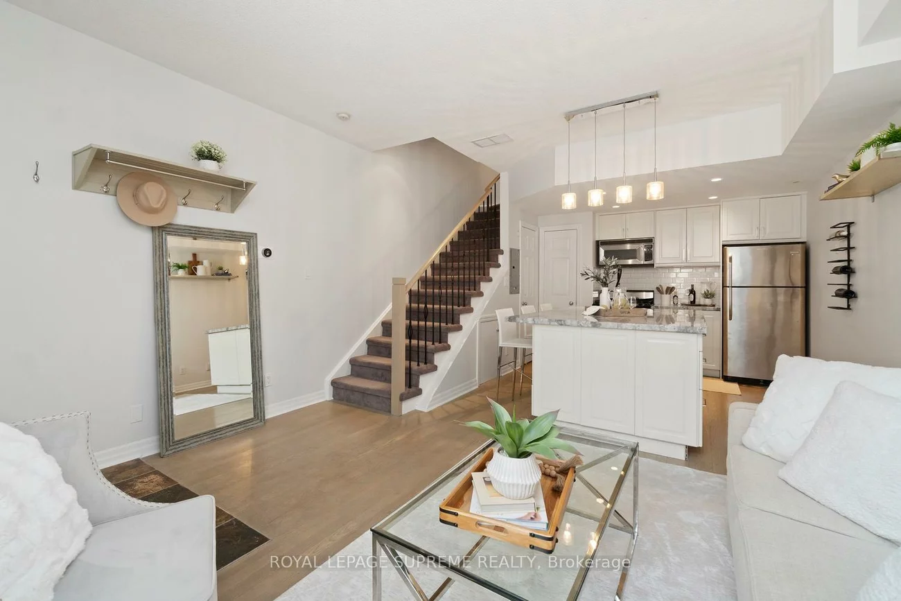 6, Wellesley, North St. James Town, Toronto
