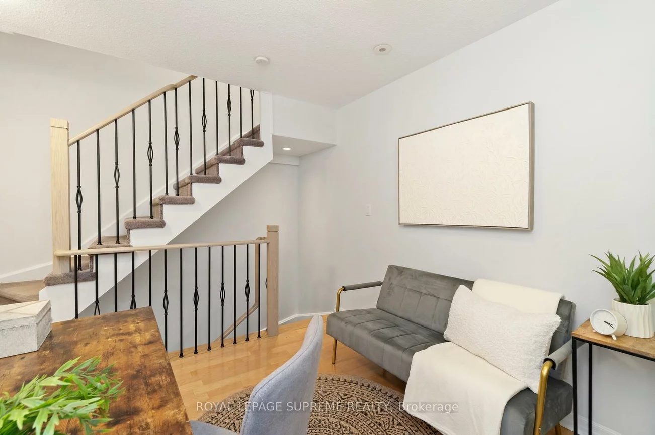 6, Wellesley, North St. James Town, Toronto