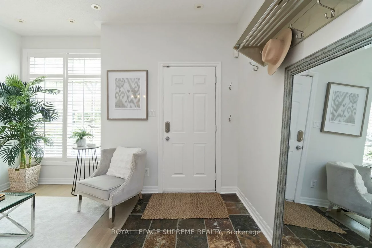 6, Wellesley, North St. James Town, Toronto