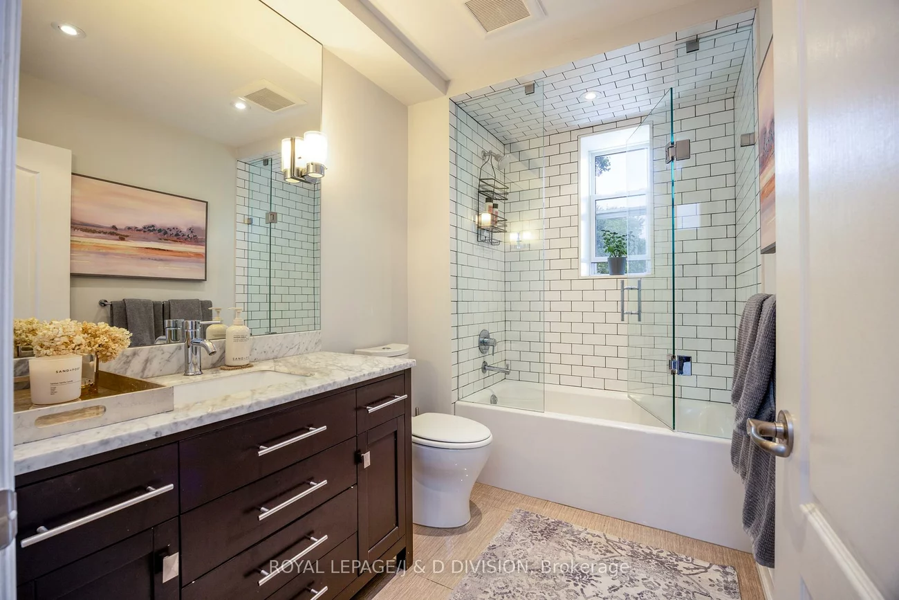 1049, Mount Pleasant, Mount Pleasant East, Toronto