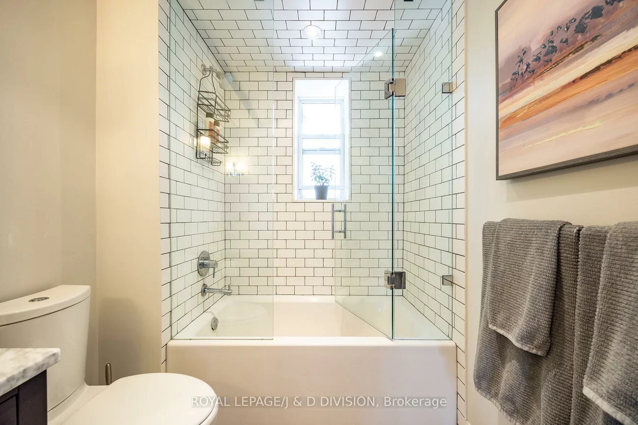 1049, Mount Pleasant, Mount Pleasant East, Toronto