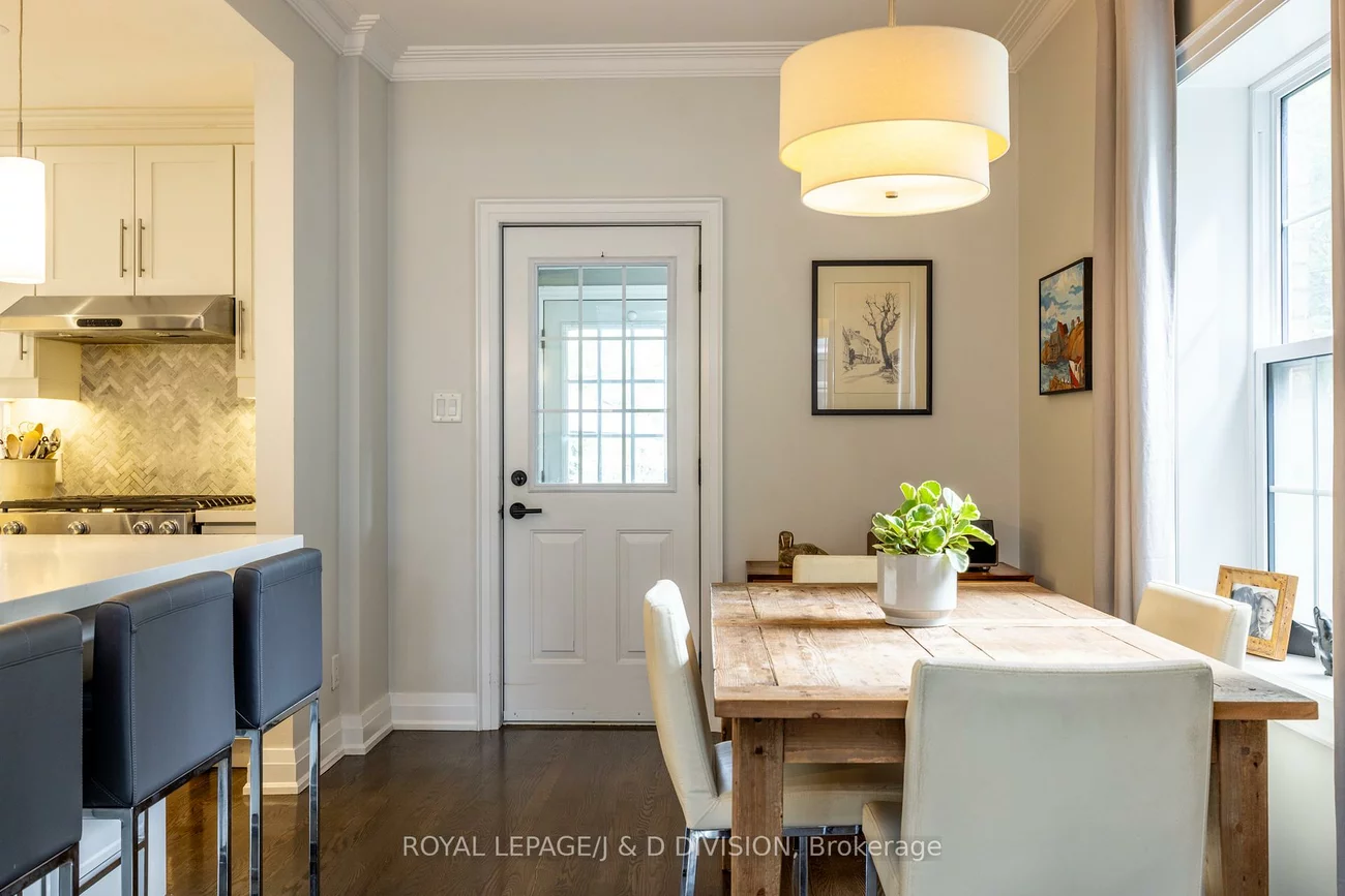 1049, Mount Pleasant, Mount Pleasant East, Toronto