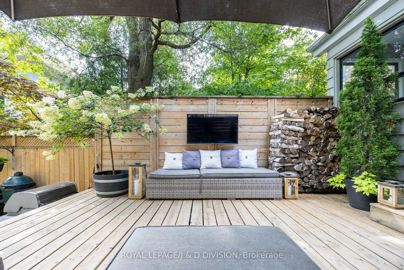 1049, Mount Pleasant, Mount Pleasant East, Toronto