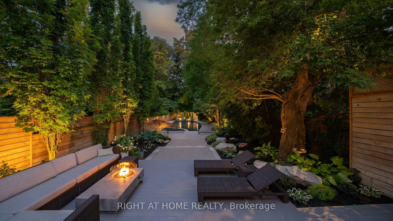 123, South, Rosedale-Moore Park, Toronto