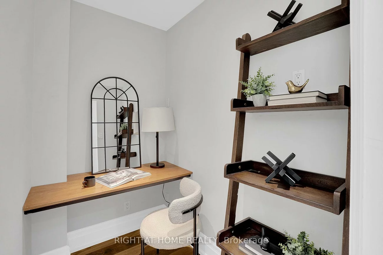 123, South, Rosedale-Moore Park, Toronto