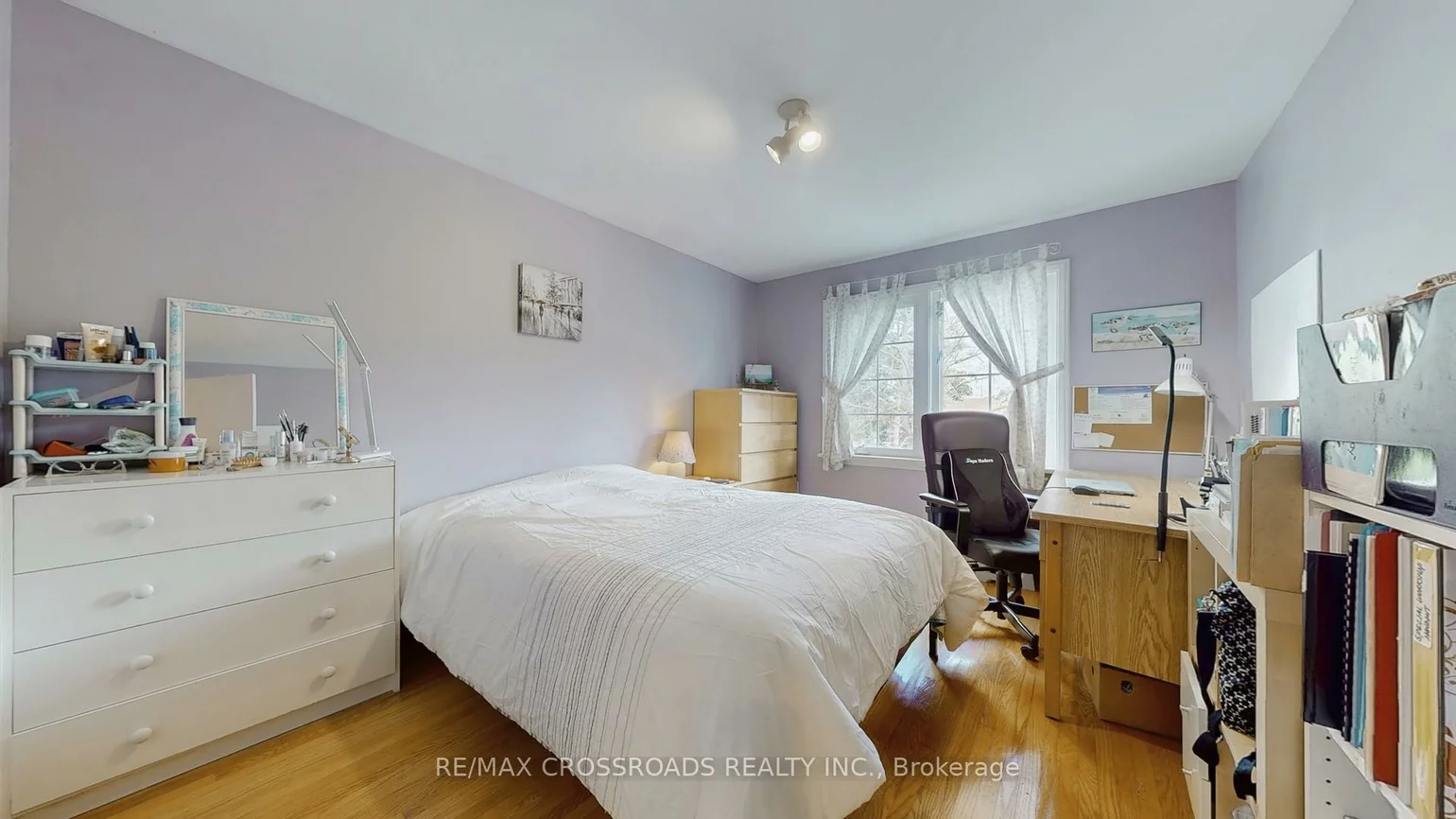 218, Kingslake, Don Valley Village, Toronto