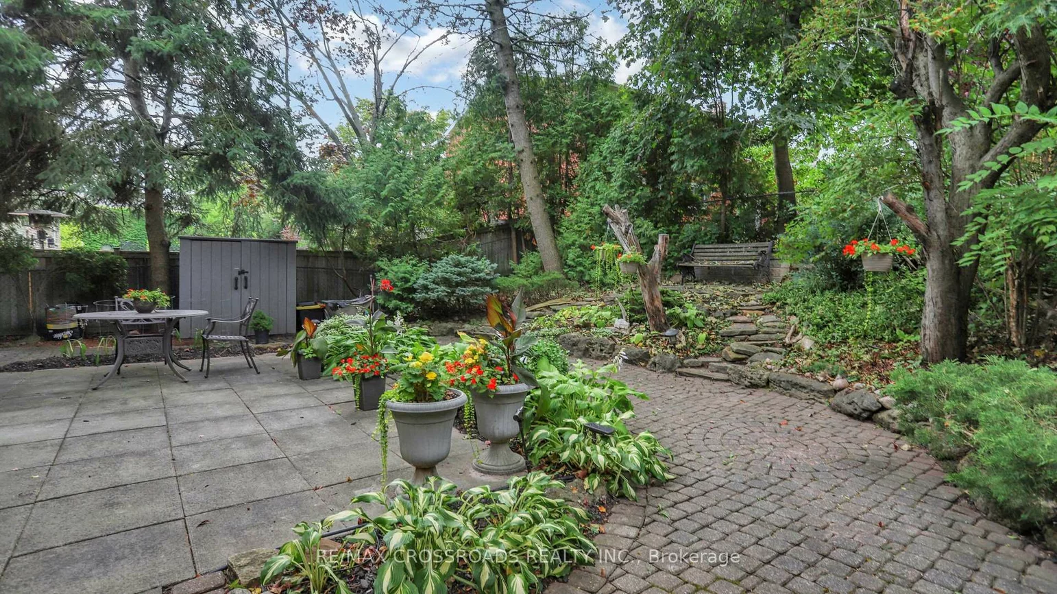 218, Kingslake, Don Valley Village, Toronto