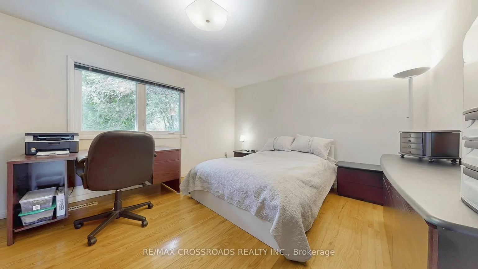 218, Kingslake, Don Valley Village, Toronto