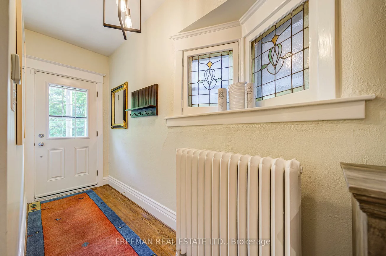 56, Austin, Casa Loma, Toronto