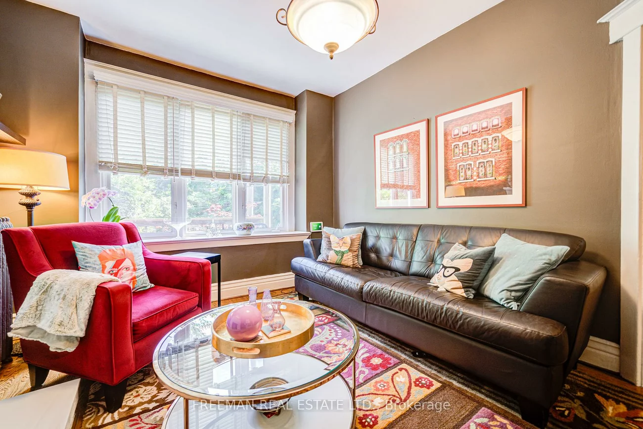 56, Austin, Casa Loma, Toronto