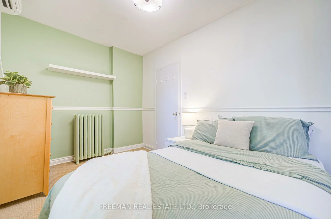 56, Austin, Casa Loma, Toronto