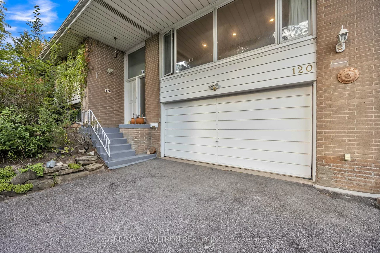120, Laurentide, Parkwoods-Donalda, Toronto