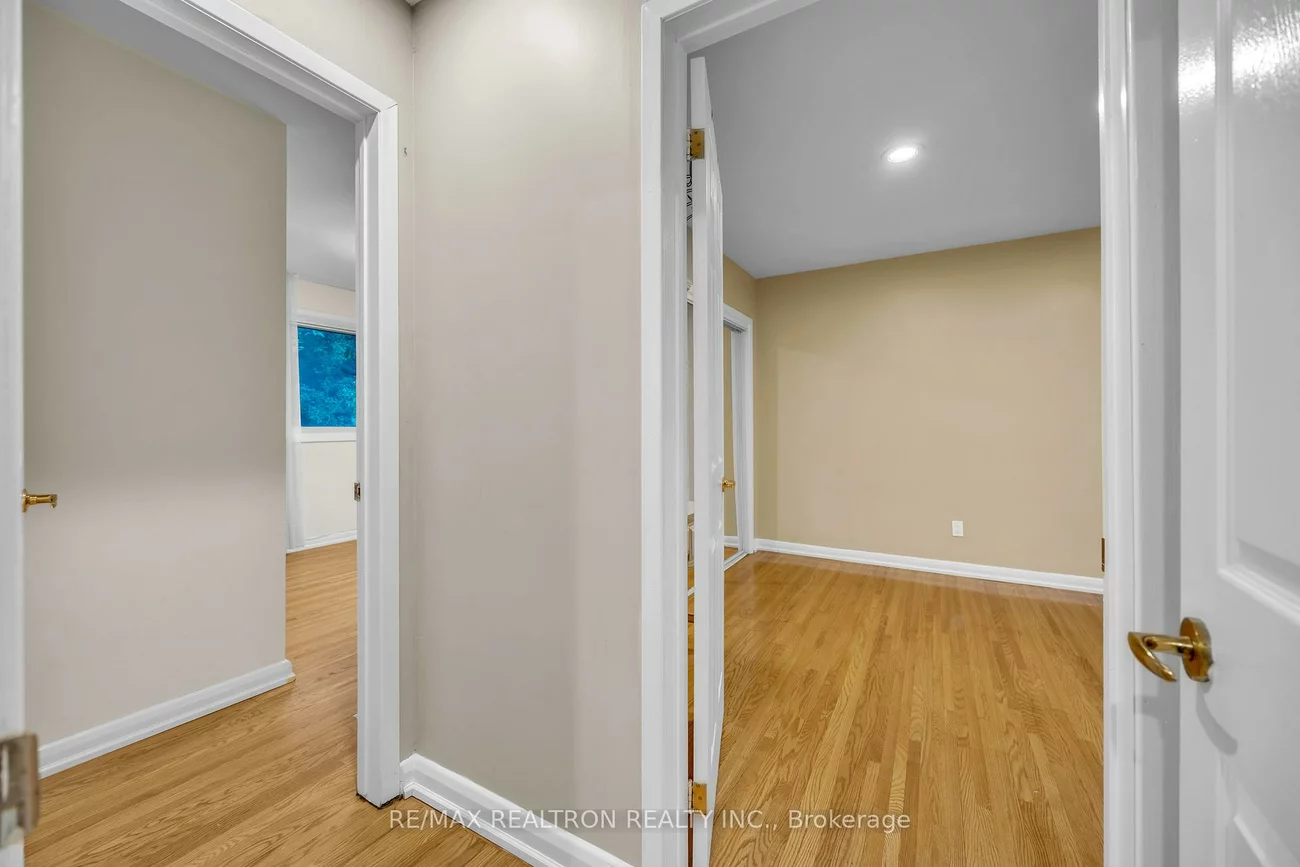 120, Laurentide, Parkwoods-Donalda, Toronto
