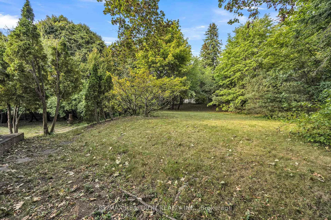 120, Laurentide, Parkwoods-Donalda, Toronto