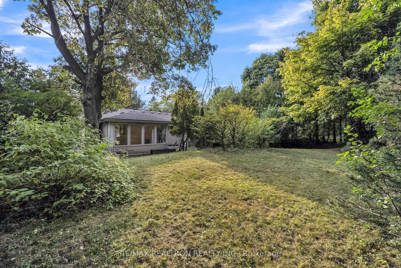 120, Laurentide, Parkwoods-Donalda, Toronto