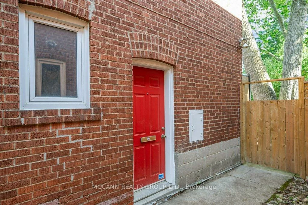 118, Braeside, Lawrence Park North, Toronto